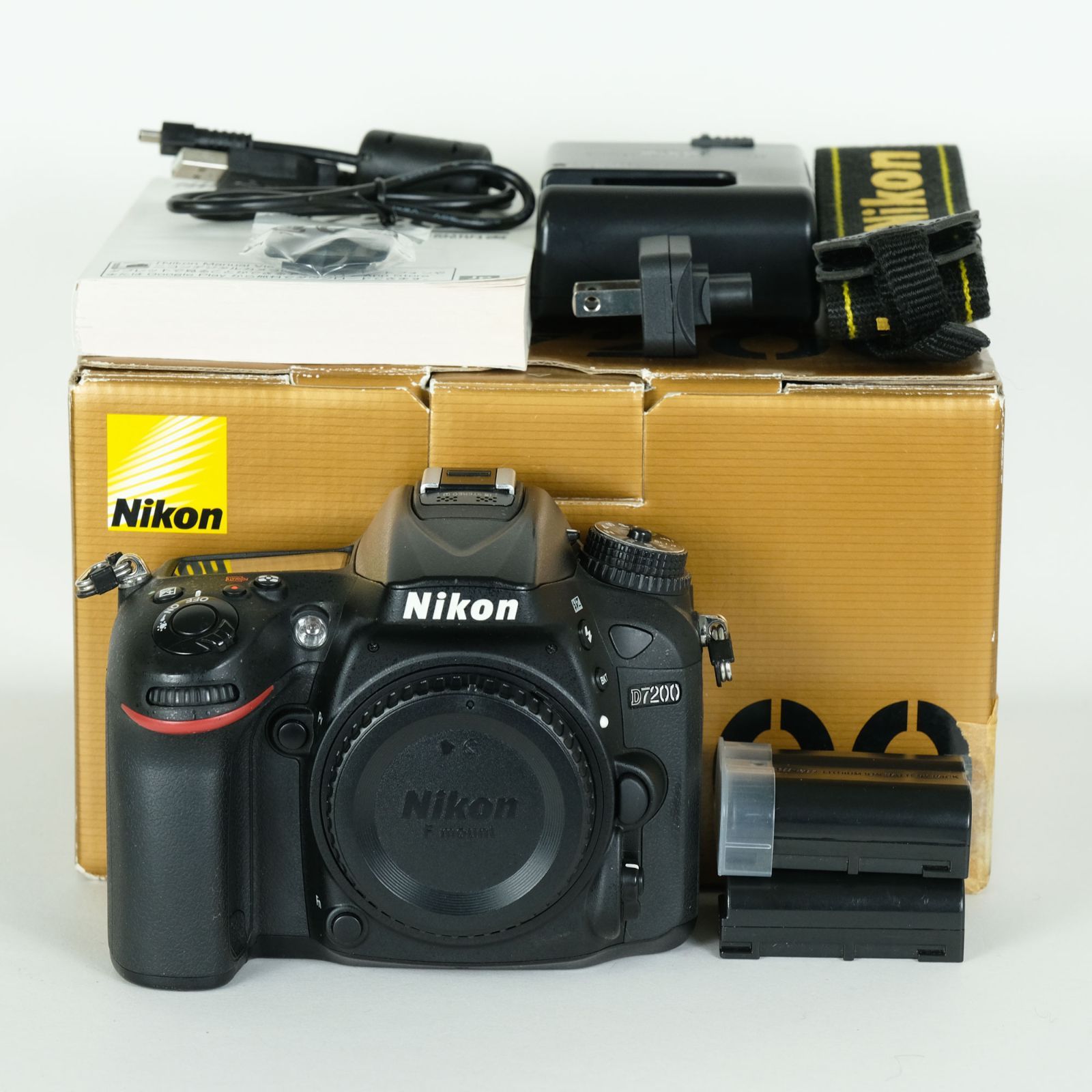 良品 | シャッター数21,809回｜バッテリー2個付] Nikon D7200 | Nikon