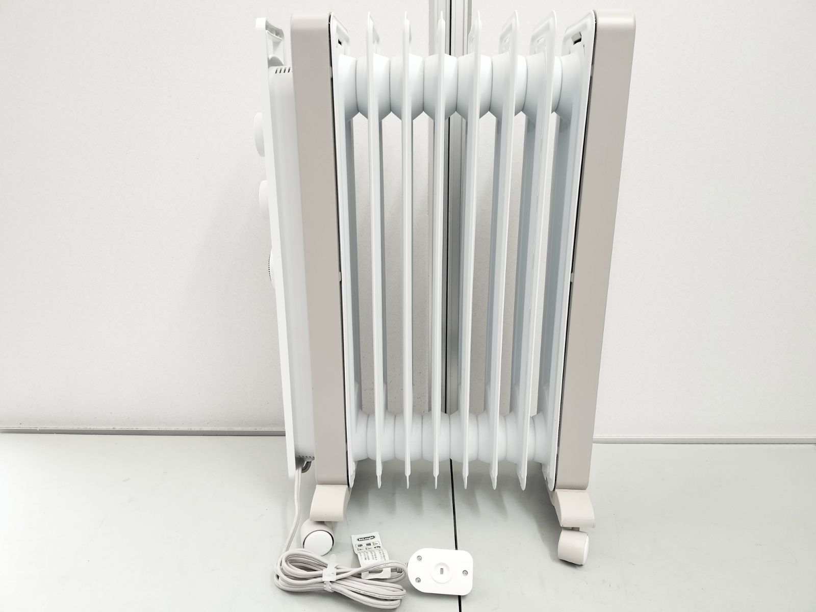 DeLonghi VertiCaldo デロンギ ヴェルティカルド オイルヒーター