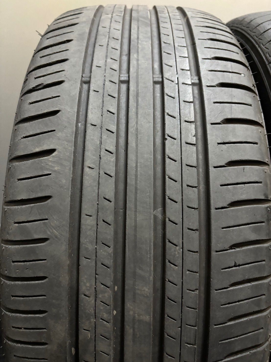 ☆215/50R18 DUNLOP/ENASAVE EC300+ 21年製 夏タイヤ サマータイヤ 4本