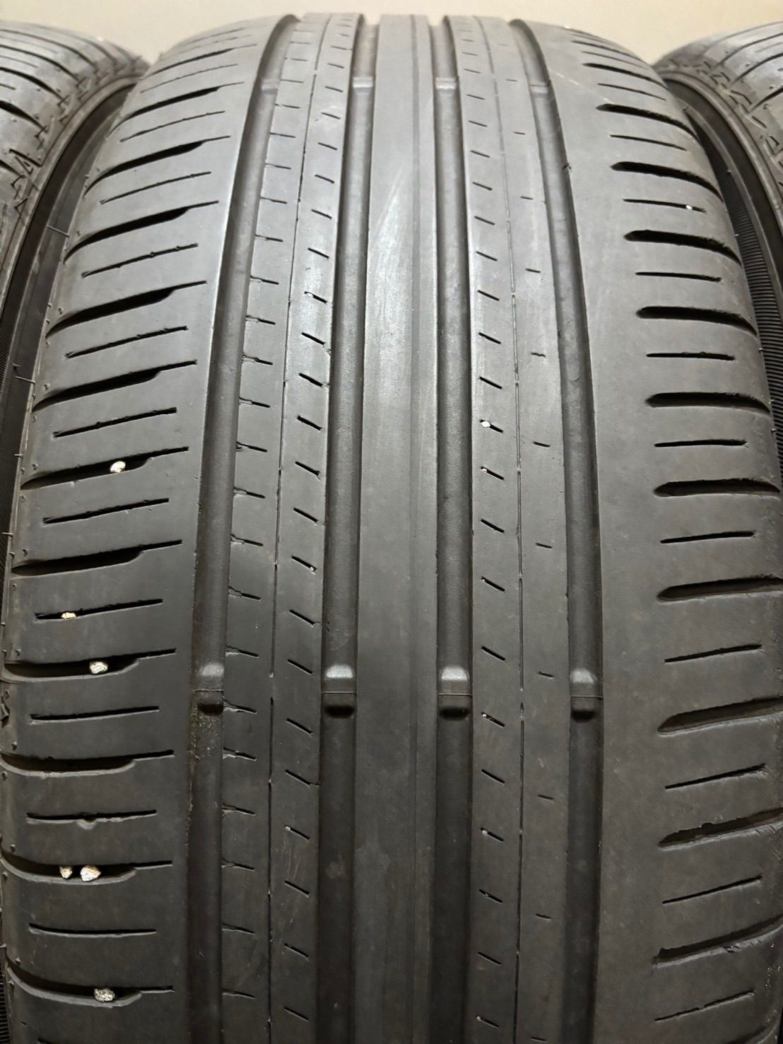 ☆215/50R18 DUNLOP/ENASAVE EC300+ 21年製 夏タイヤ サマータイヤ 4本