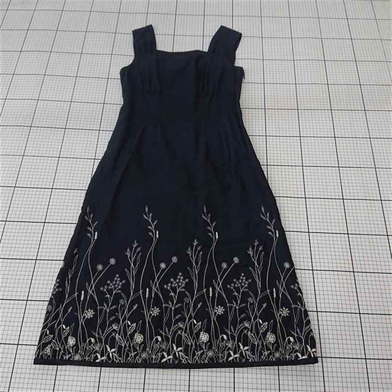 【新品✨】定価60,000円❤️Sybilla シビラ✨サイズM✨刺繍ワンピース ◇ ⊂ シビラ Sybilla GBEGQ-51390 刺繍ワンピース ブラック系