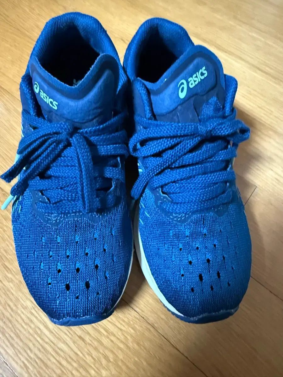 asics タサエッジ 230 サイズ