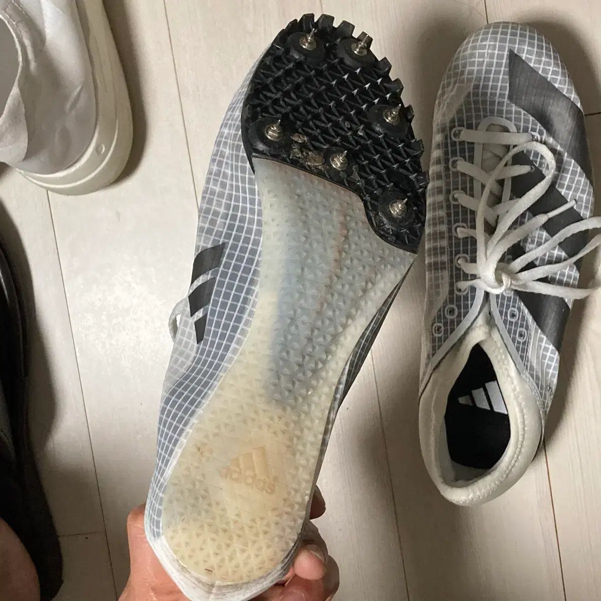 265 アディダス アディゼロ スプリントスター スパイク 白 ブラック GX 6685 空手着 その他 