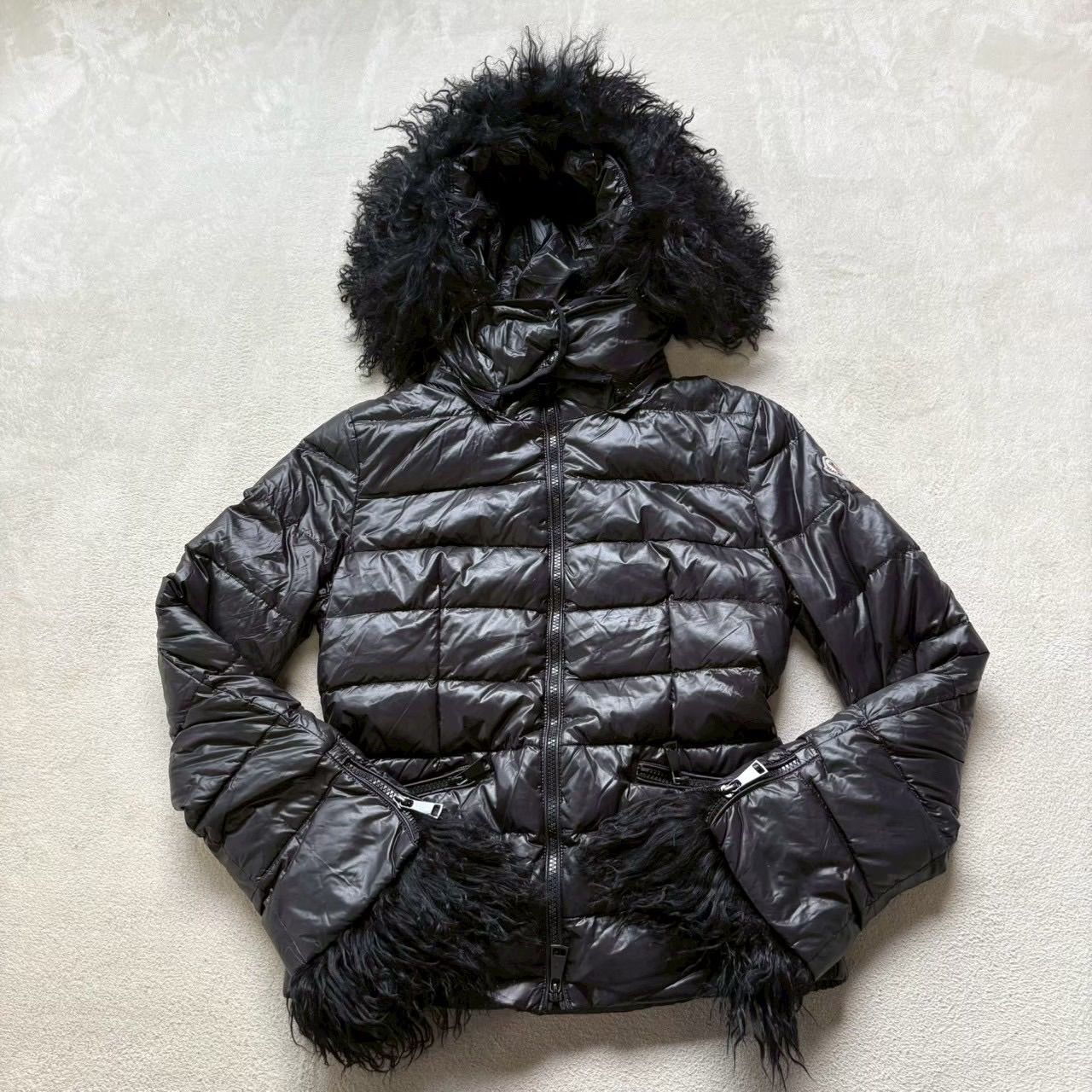 高級ダウン】MONCLER （モンクレール） ダウンジャケット ショート丈 