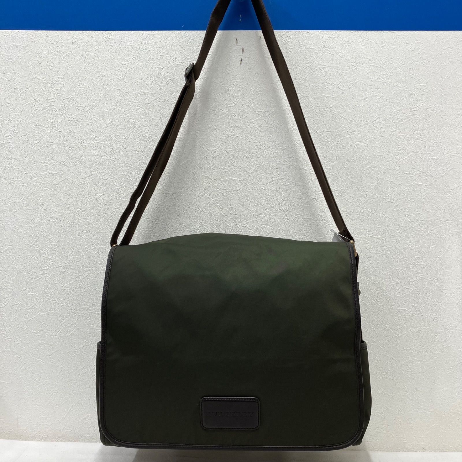 D9269 BURBERRY バーバリー メッセンジャーバッグ ショルダーバッグ 