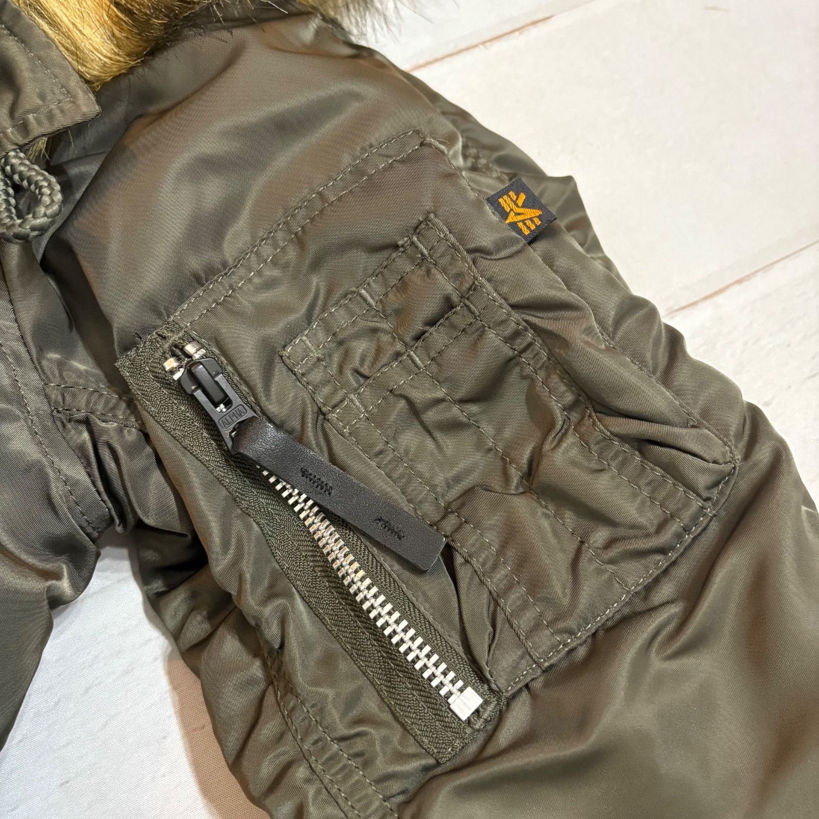 ガ*ク様 極美品 アルファ N-2B フライトジャケット 短丈 Y2K カーキ アルファ Alpha N-2B フライトジャケット 短丈 ファー 00s y2k カーキ