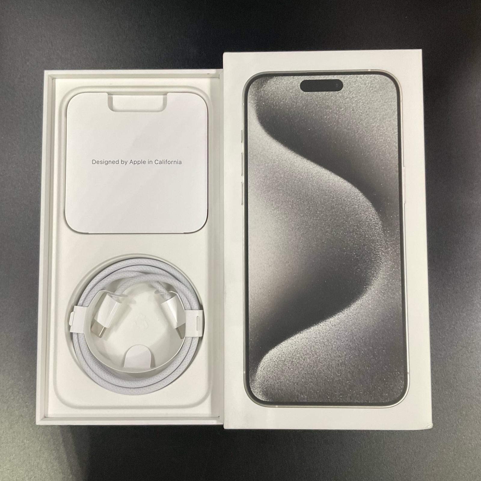 iPhone 15 Pro Max 256GB ホワイトチタニウム SIMフリー 白ロム 動作