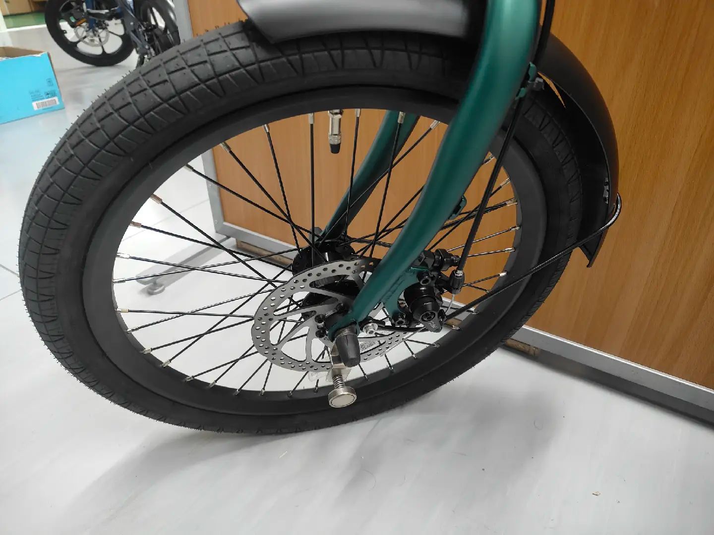 過去最大割引！ BLACK FRIDAY SALE開催中! 】電動アシスト自転車 ERWAY