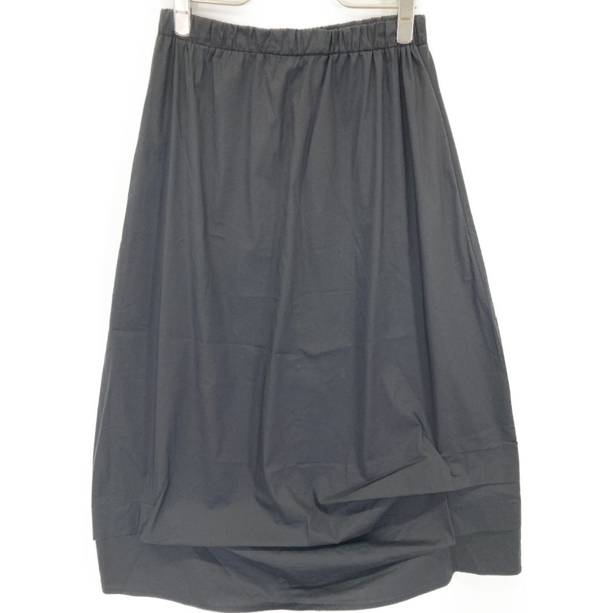 J M DESIGN ジェイエムデザイン 25年製 25-060-570-0015 ﾌﾞﾗｯｸ ｺｯﾄﾝ×ﾅｲﾛﾝ ﾀｯｸﾚｲﾔｰﾄﾞﾊﾞﾙｰﾝｽｶｰﾄ XS