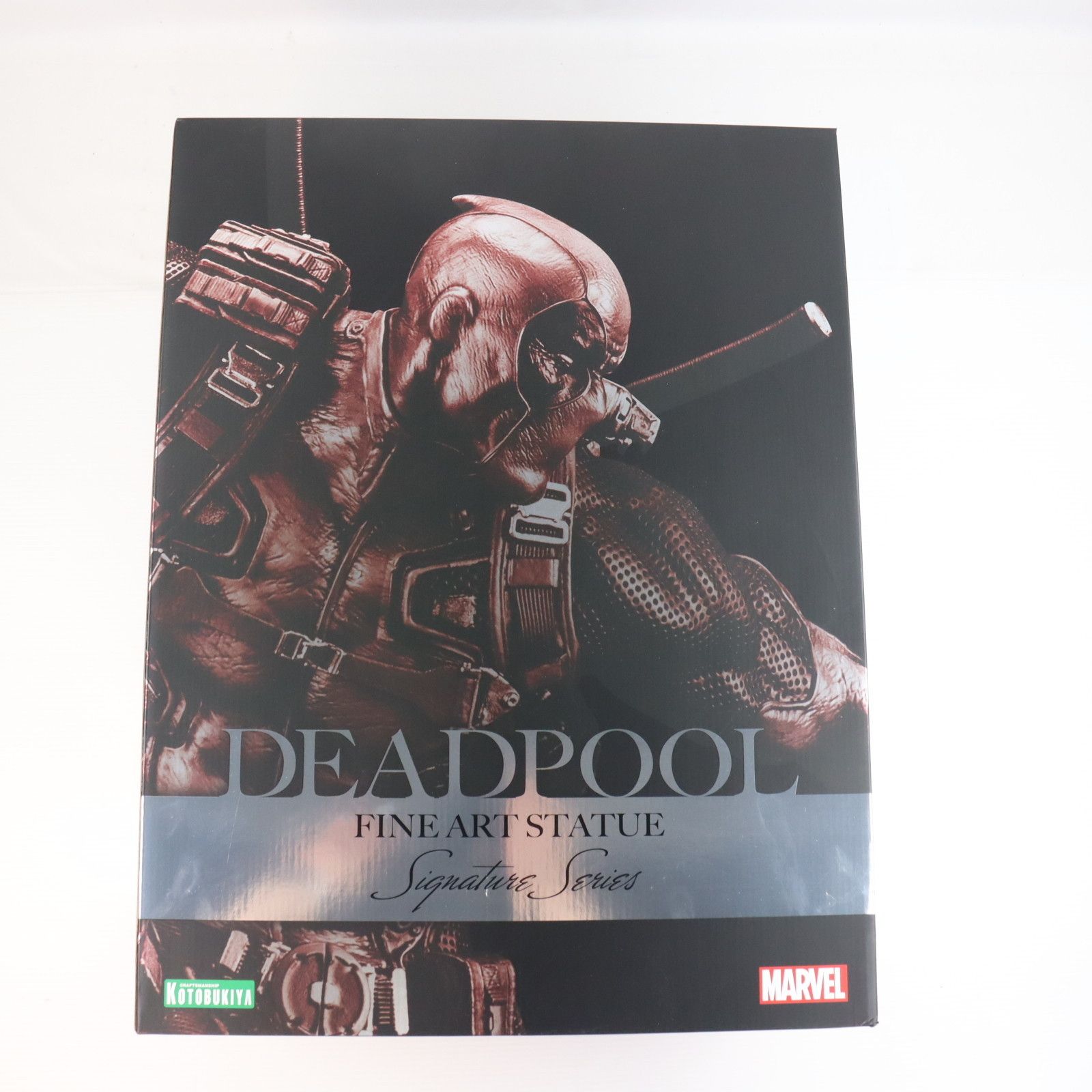 デッドプール FINE ART STATUE シグネチャーシリーズ Feat. Kucharek