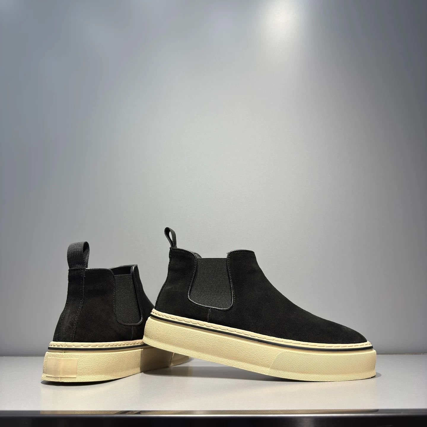 ♥h **2025 メンズ チェルシーブーツ シンプル＆スタイリッシュ｜牛反绒 スエード ｜厚底約4 CM｜一脚蹬｜加绒裏地｜秋冬カジュアルブーツ**