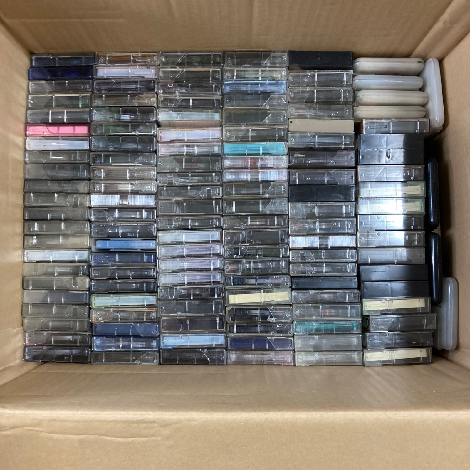 必見 使用済みカセットテープ 以上 １２０段ボールパンパン