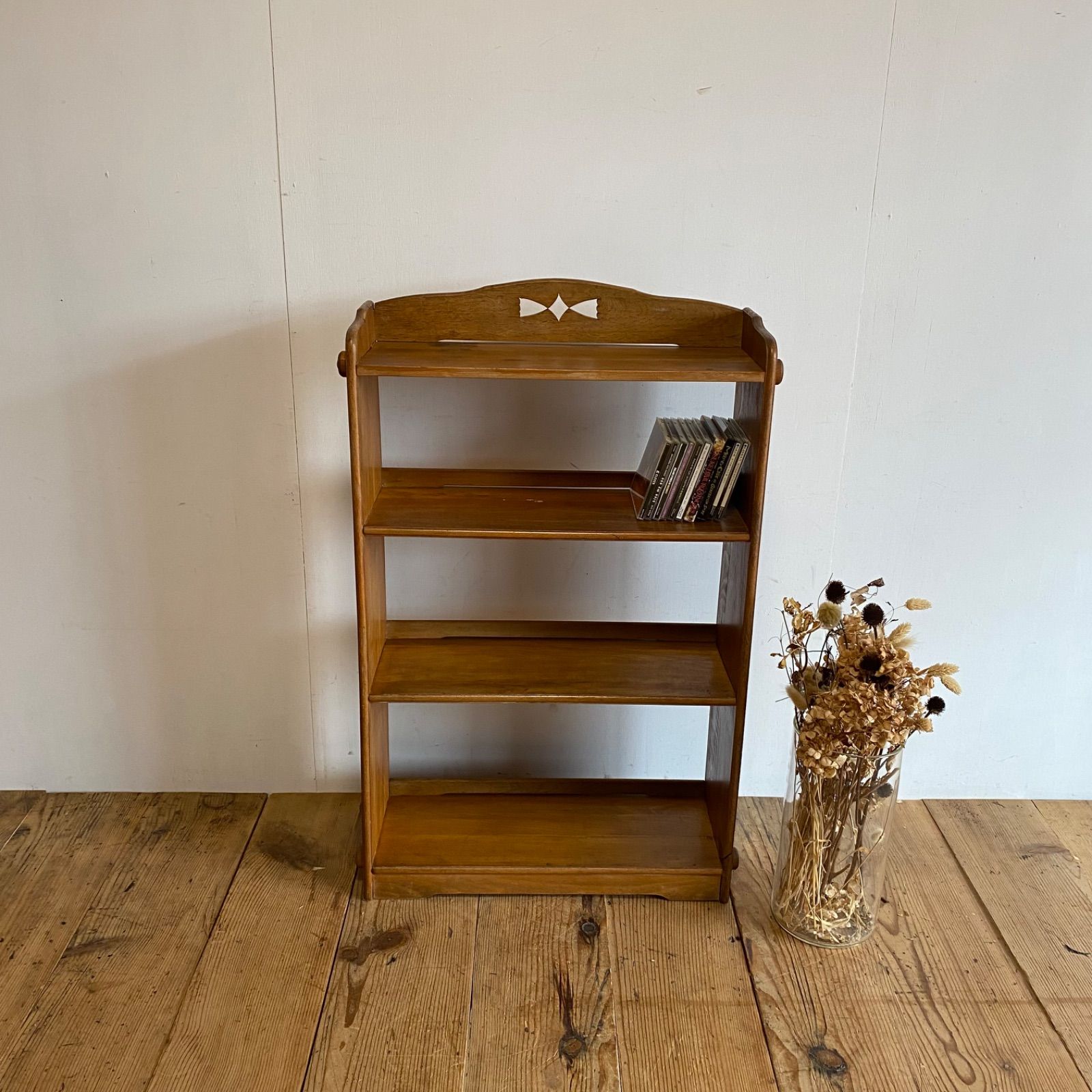 アンティーク 古家具 古道具 木製4段シェルフ 本棚 飾り棚 y302 - メルカリ
