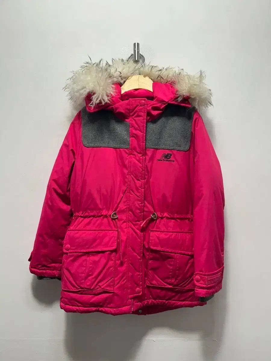 ニューバランス ピンク ファー フード ダウン アウター 140