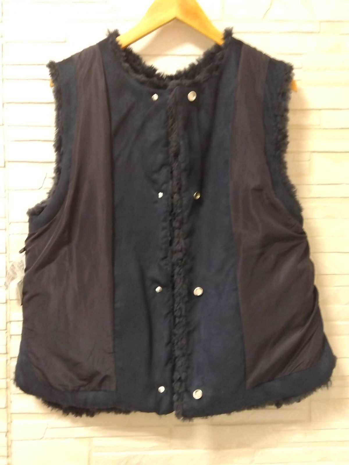 M13 three dots スリードッツ アップサイクル エコファー ベスト