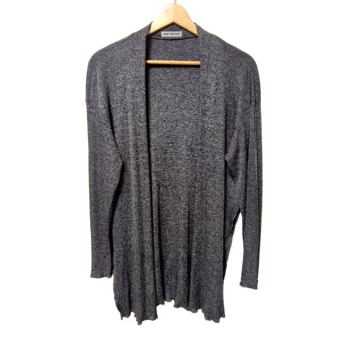 ISSEYMIYAKE イッセイミヤケ カーディガン サイズM レディース - ダークグレー 長袖
