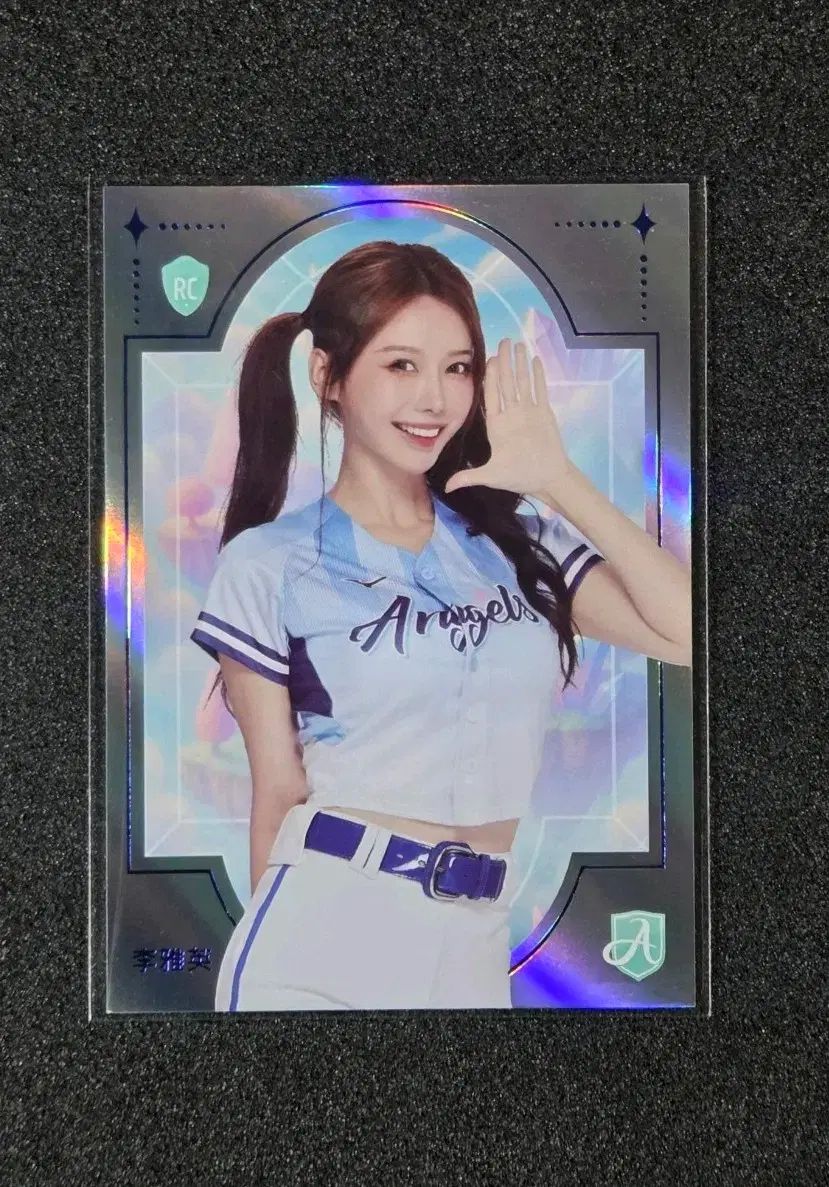 イアヨン チアリーダー 299限定 ルーキーカード