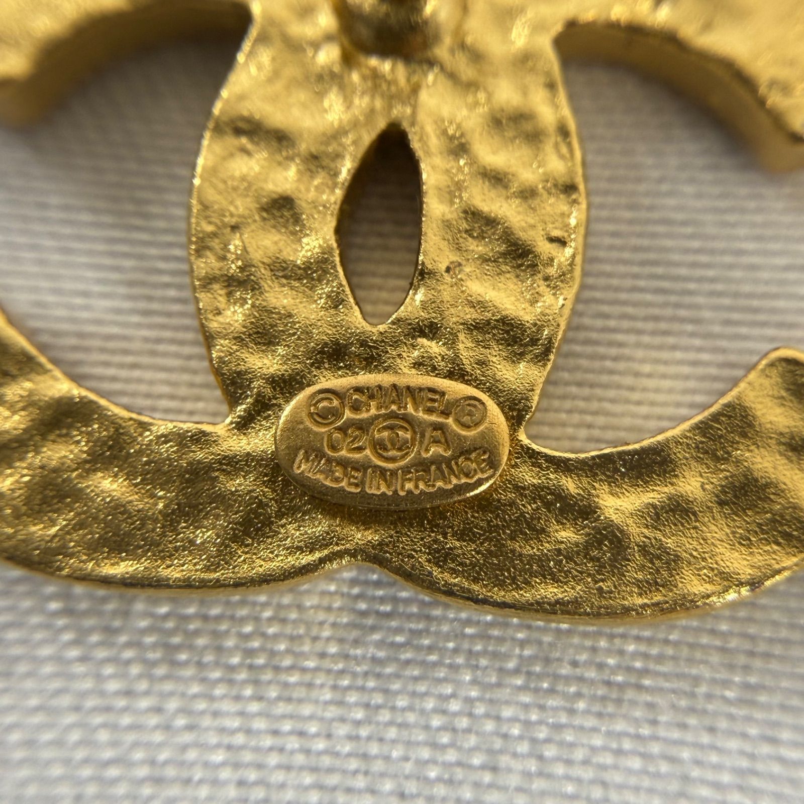 希少品・美品】CHANEL シャネル ココマーク エナメル ピン ブローチ