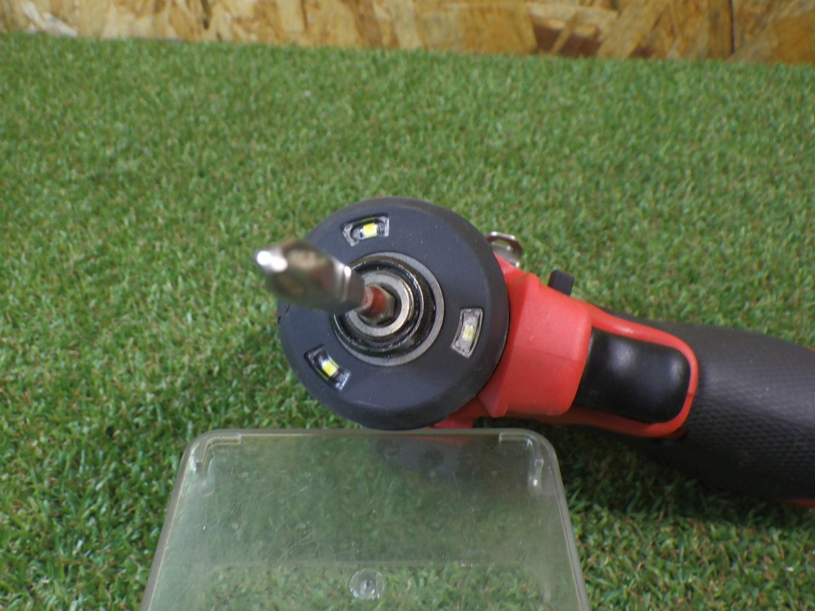 ネジ締めや穴あけ作業に ミルウォーキツール インパクトドライバ M 12 FID 2 品 電動インパクトドライバー ドリル ドライバー レンチ 電動工具 エア工具