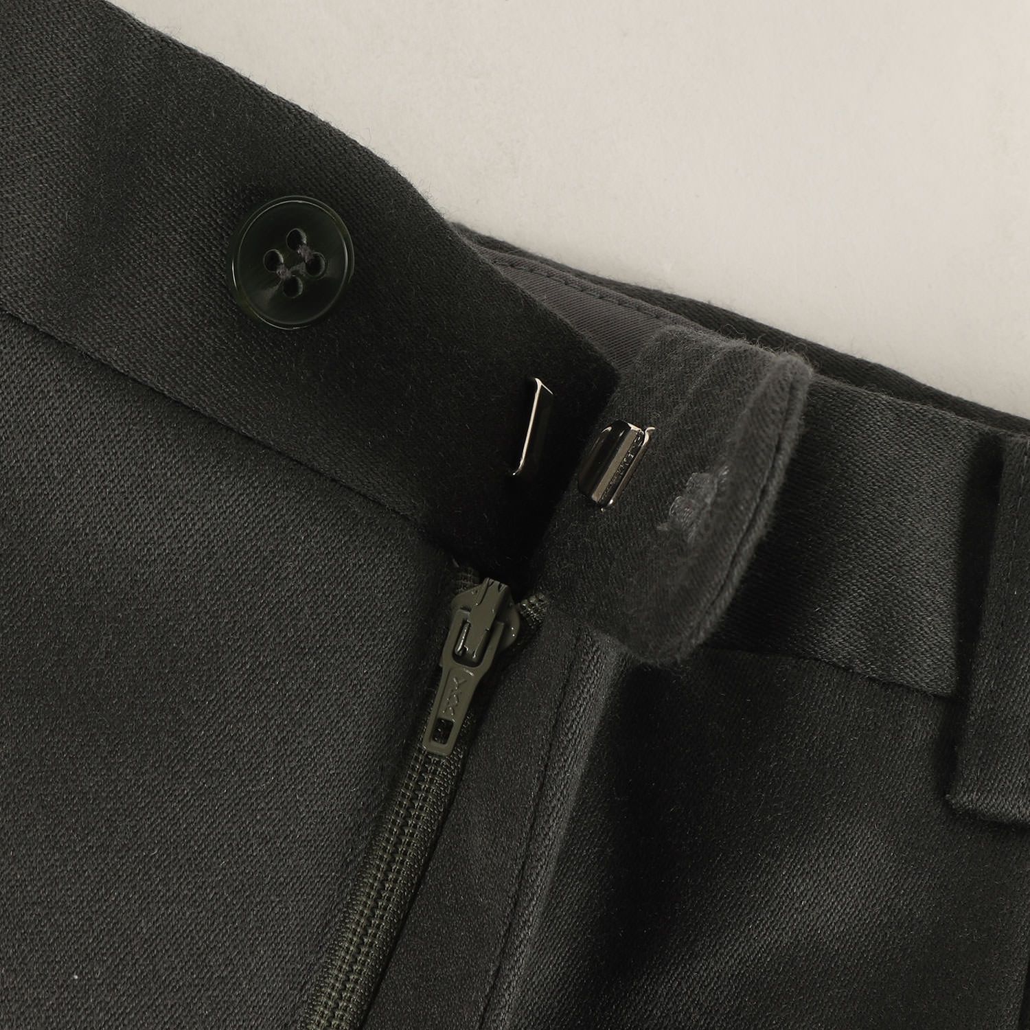 Christian Dior クリスチャンディオール パンツ グレー サイズ:94-82