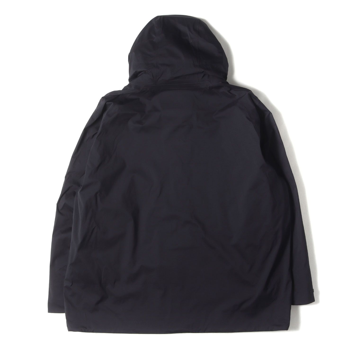 Graphpaper グラフペーパー ジャケット ブラック 黒 サイズ:O/S | 24AW DESCENTE ナイロン マウンテンパーカー (Oversized CREAS Hard Shell Jacket DU4FWBGPMB) / ALLTERAIN | アウター ブルゾン 上着【メンズ】【中古】【K4647】 Graphpaper グラフペーパー ジャケット ブラック 黒 サイズ:O/S | 24AW