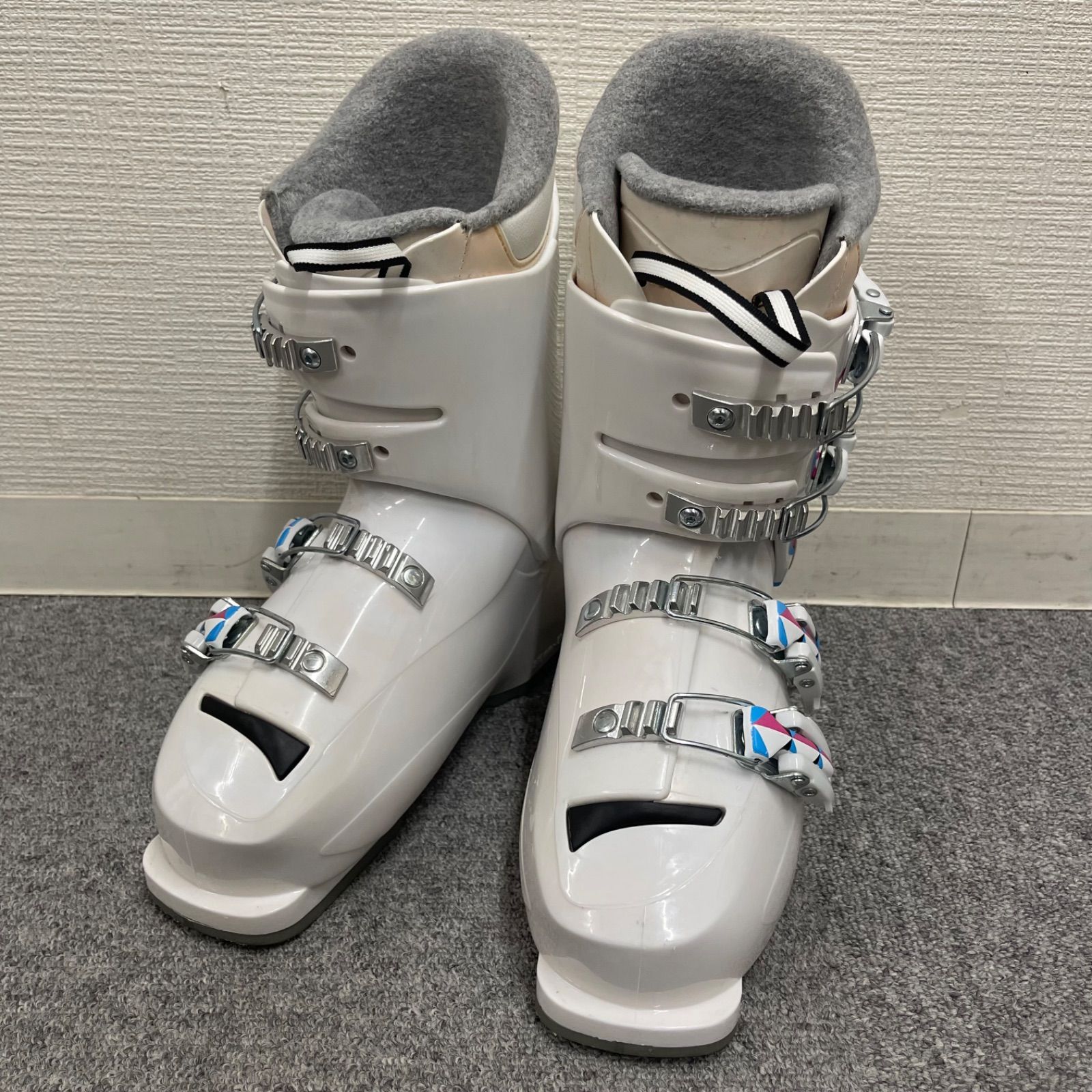 NPA】23.5cm ROSSIGNOL GIRL FUN ロシニョール スキーブーツ - メルカリ NPA】23.5cm ROSSIGNOL GIRL FUN ロシニョール スキーブーツ - メルカリ