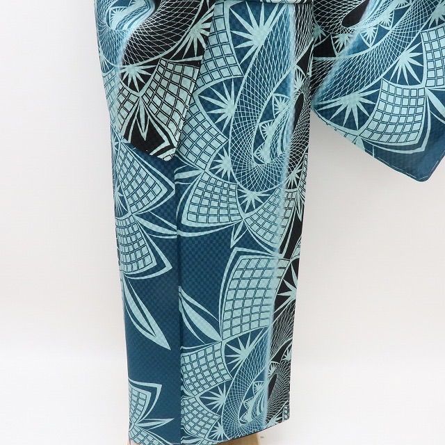 六花-RIKKA- 新品 着物 正絹 仕付け糸付 龍 市松 小紋 A4045 - メルカリ