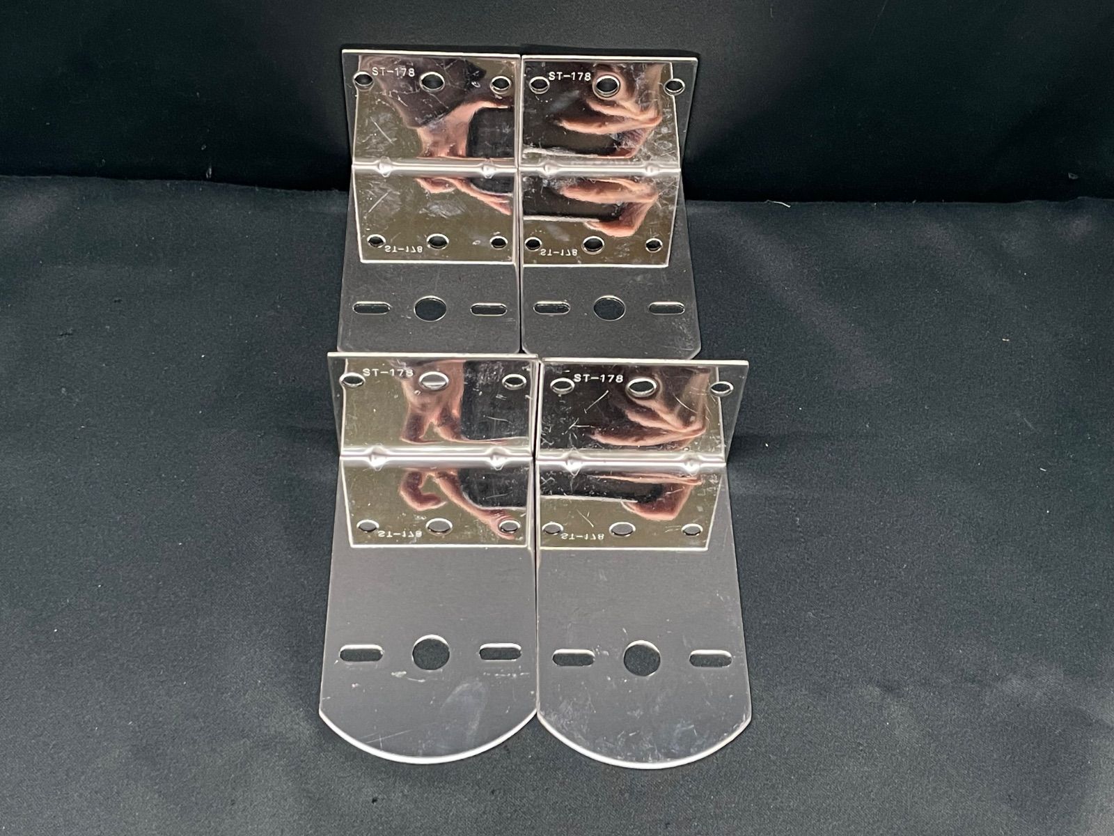 シャーロットバードの油絵調のクラシックウッドフレーム ア