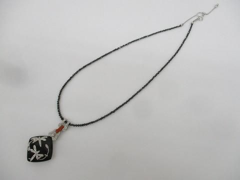 K 18 WG ダイヤモンドペンダント ネックレス トンボ D 0 12 刻印あり レディース