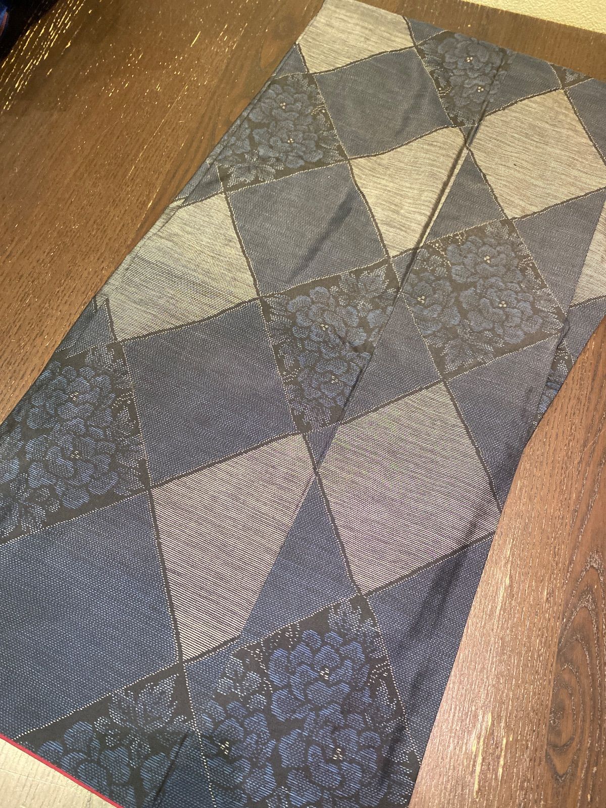 まとめ売り】正絹大島紬7枚 リメイク素材 ハンドメイド向け - メルカリ