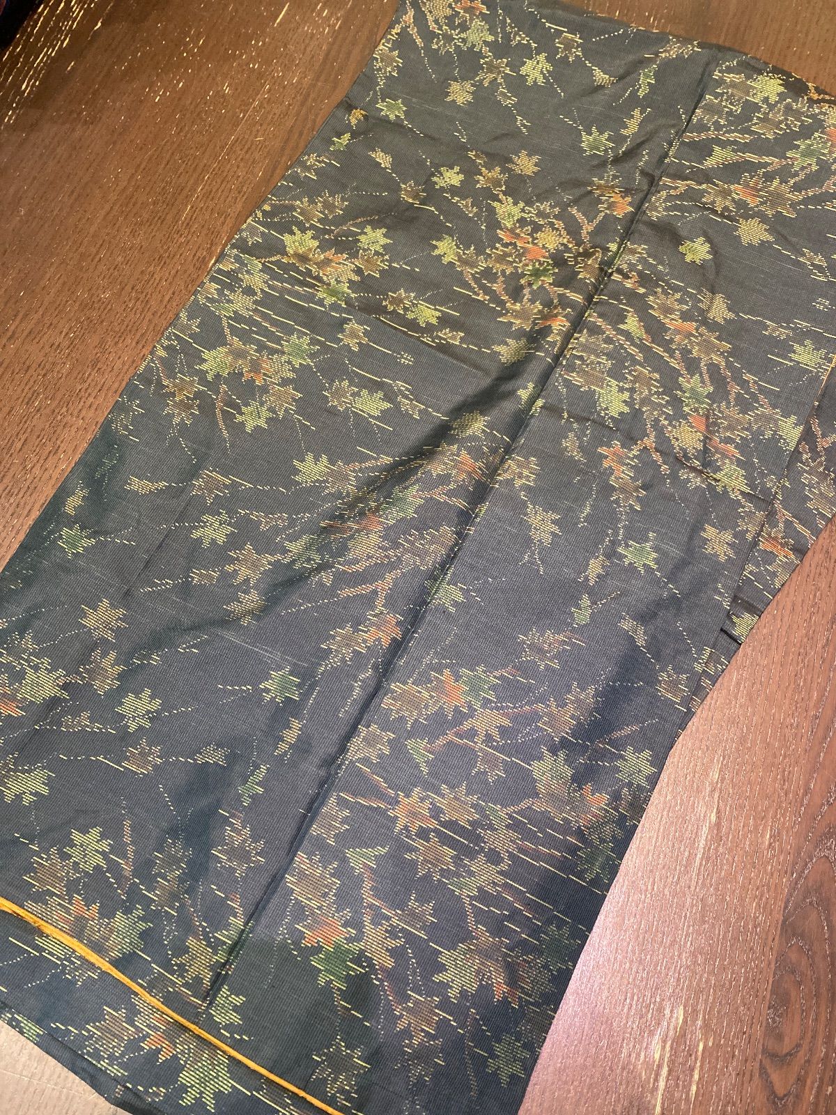 まとめ売り】正絹大島紬7枚 リメイク素材 ハンドメイド向け - メルカリ