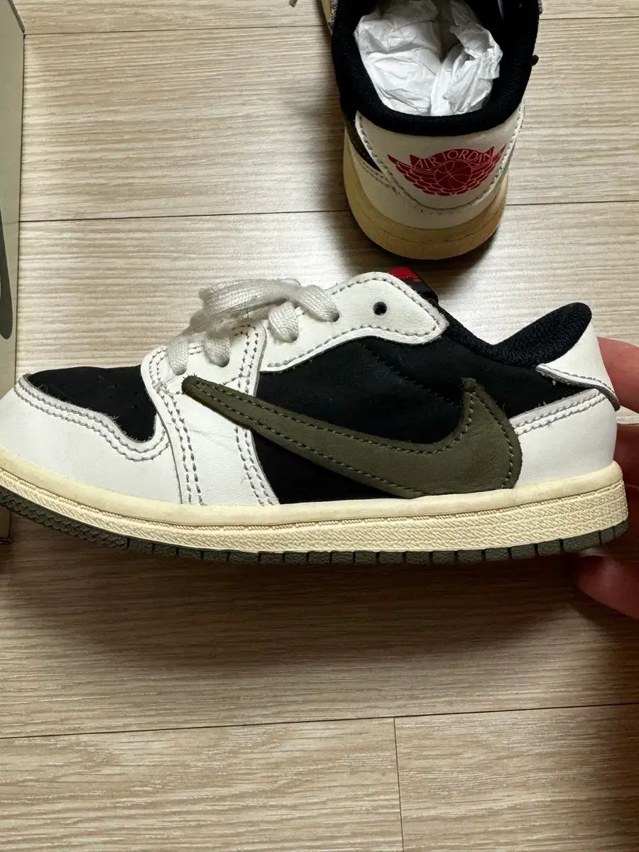 スコットジョーダン1 ロー