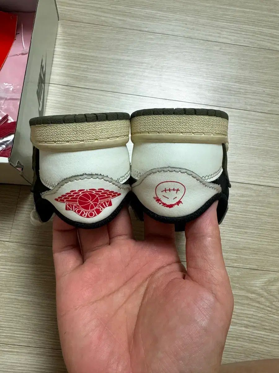 スコットジョーダン1 ロー