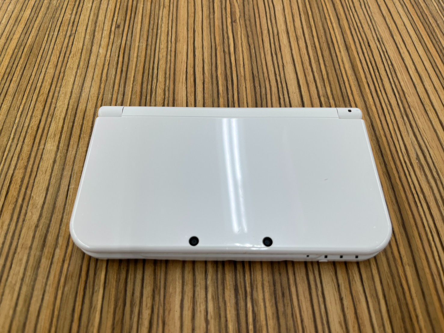 Nintendo 3 DS LL 任天堂 ホワイト RED-001 本体のみ み ペンなし