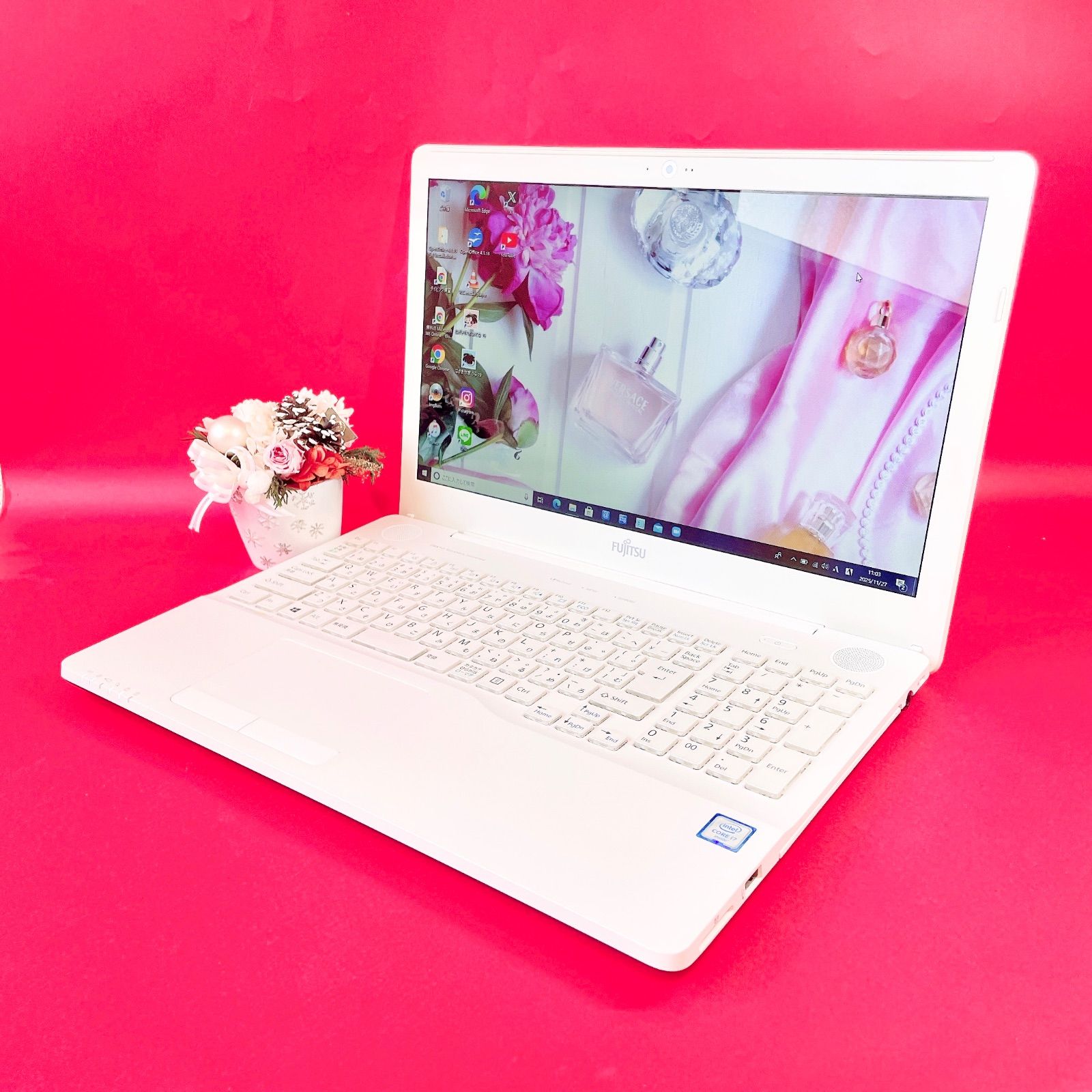 大人気❣️Corei7搭載✨️薄型ノートパソコン！大容量1TB✨️安心の