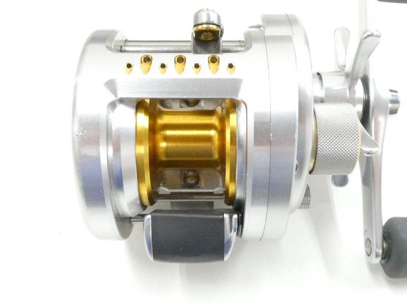 シマノ 10オシアカルカッタコンクエスト 200タイプJ HG (03-8311150027