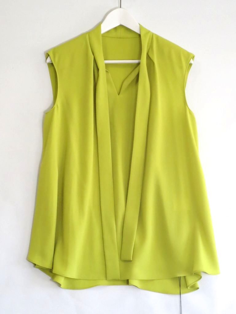 227294 ADORE アドーア イージーポリエステルボウタイブラウス ノースリーブ シャツ タグ付き 38 531-2110517