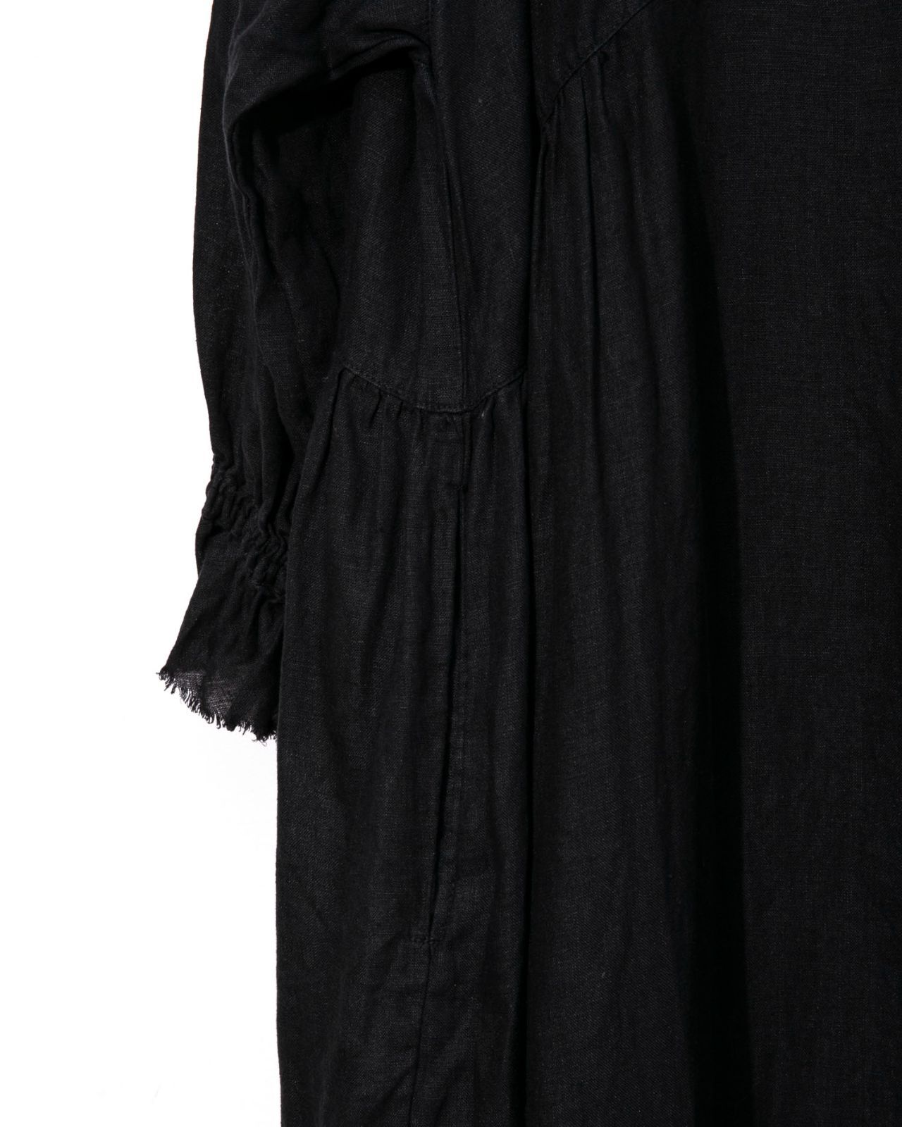 ネストローブ リネンセーラー