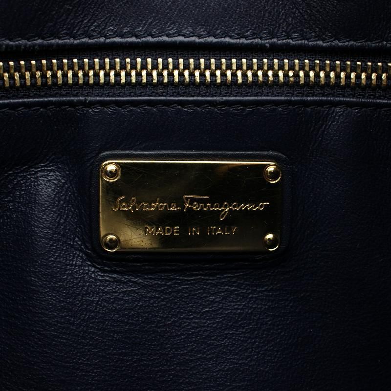 サルヴァトーレフェラガモ Salvatore Ferragamo ワンショルダー バッグ