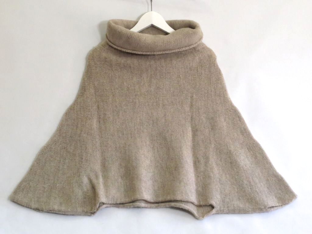 227352】Y's ワイズ ウール100 ニット オフタートル デザインポンチョ