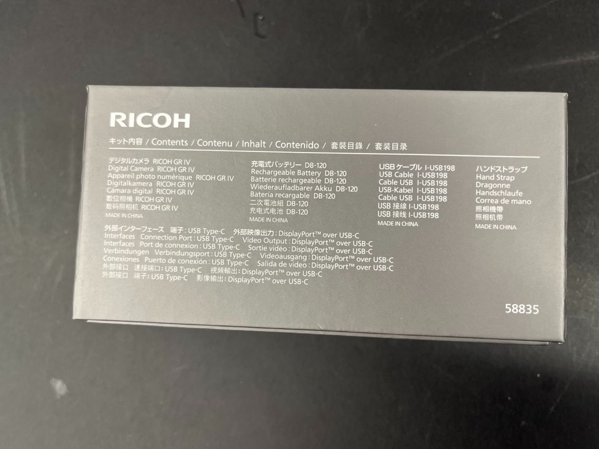 角潰れ RICOH GR IV リコー コンパクトデジタルカメラ