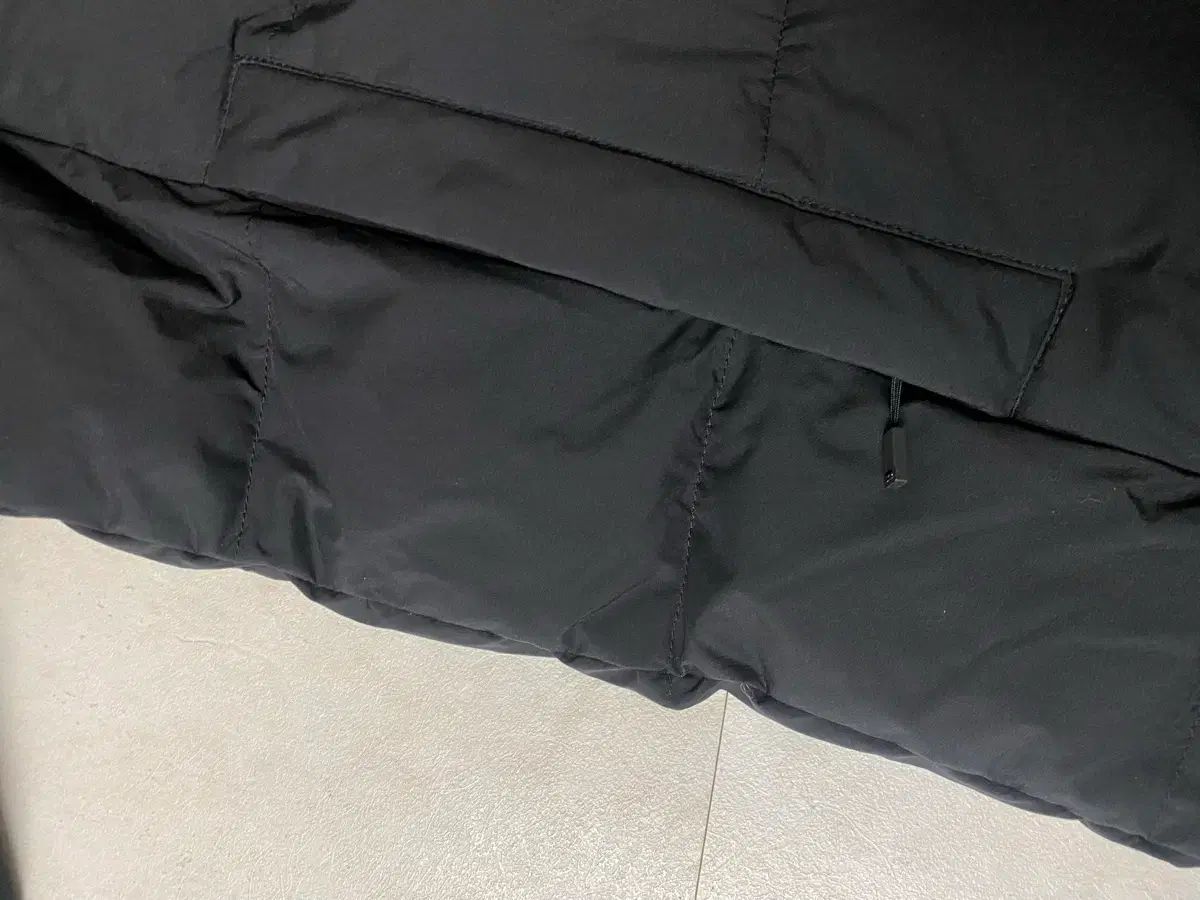 ダウンジャケット