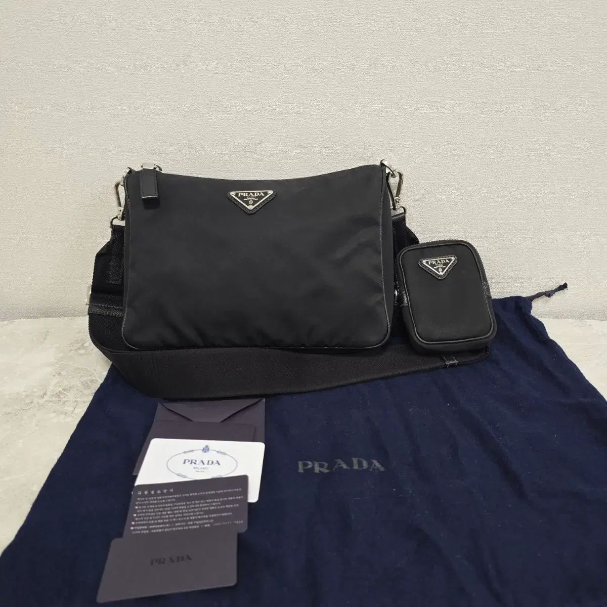 プラダ リナイロン サフィアーノ クロスバッグ