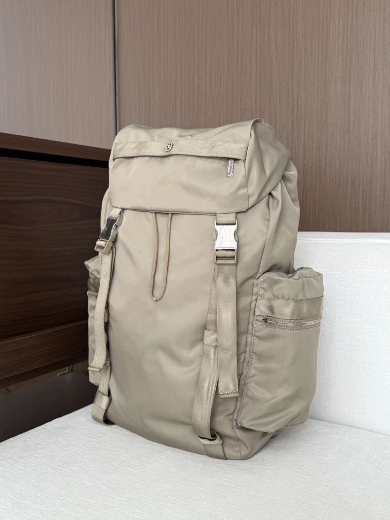 新品·未使用】lululemon ルルレモン 25L バッグ リュック バックパック