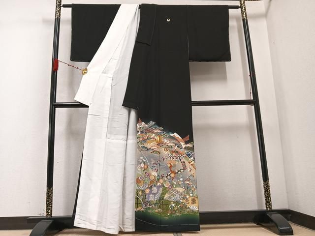 平和屋着物 豪華黒留袖 作家物 駒刺繍 松竹梅扇面花文 暈し染め 金彩 正絹 ph