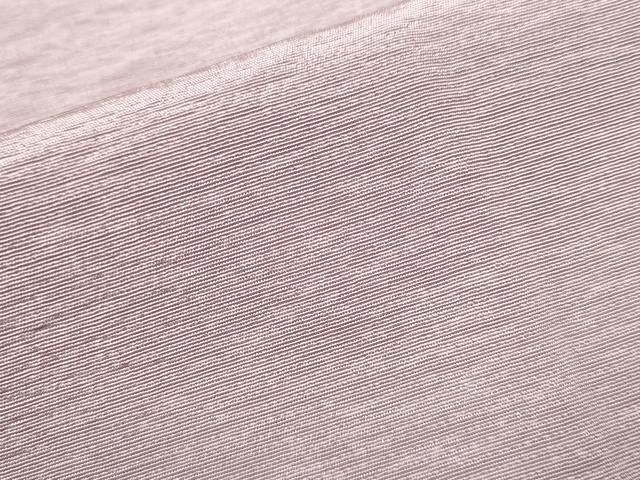 上質な色無地 霞地紋