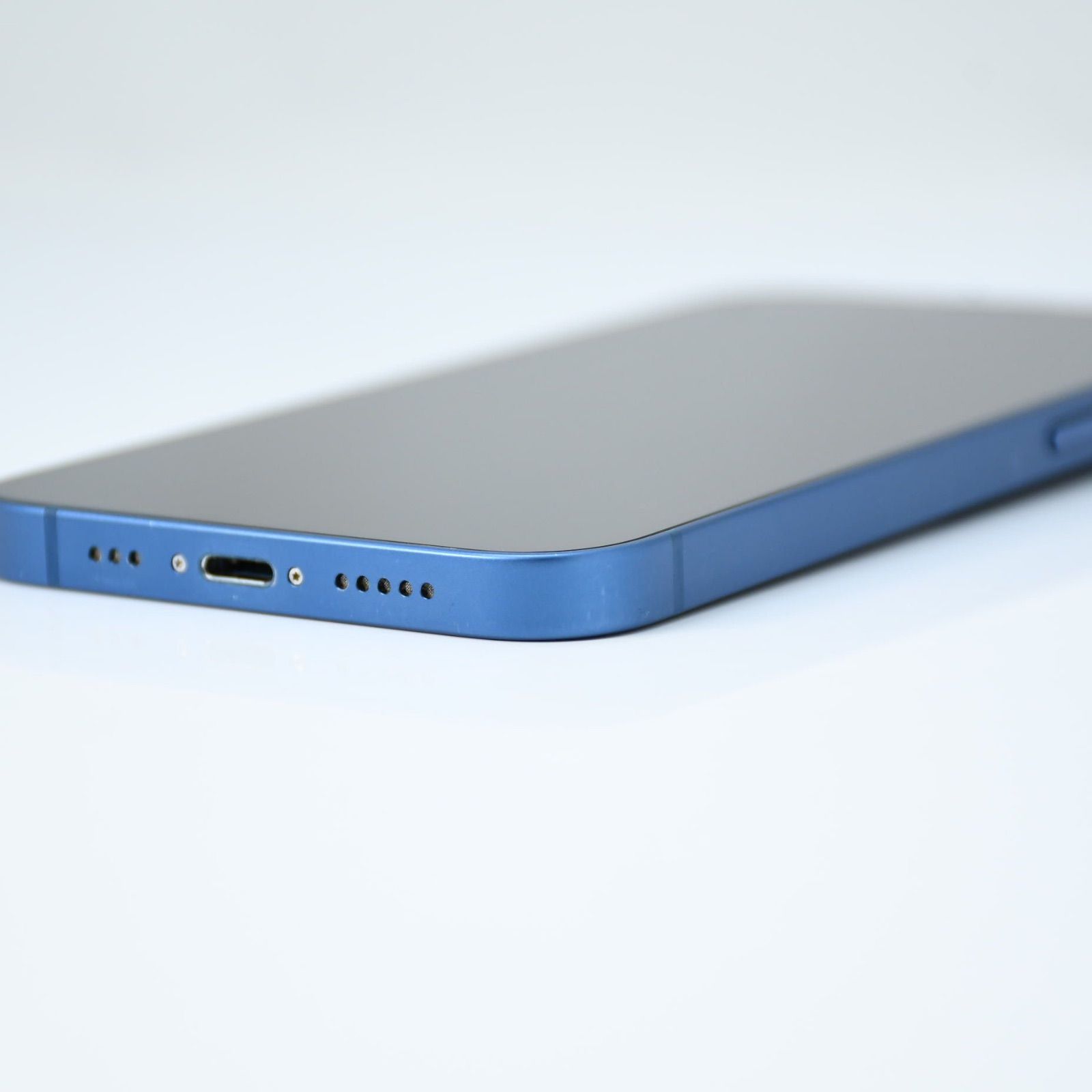 純正バッテリー81%】SIMフリー iPhone13 256GB ブルー - メルカリ