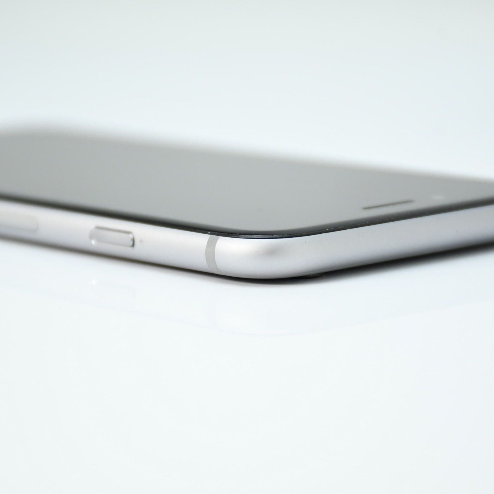 液晶美品】SIMフリー iPhone6s 32GB スペースグレイ - メルカリ