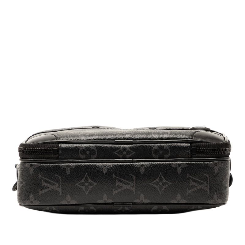 ルイ ヴィトン モノグラム エクリプス アルファ メッセンジャー M46955