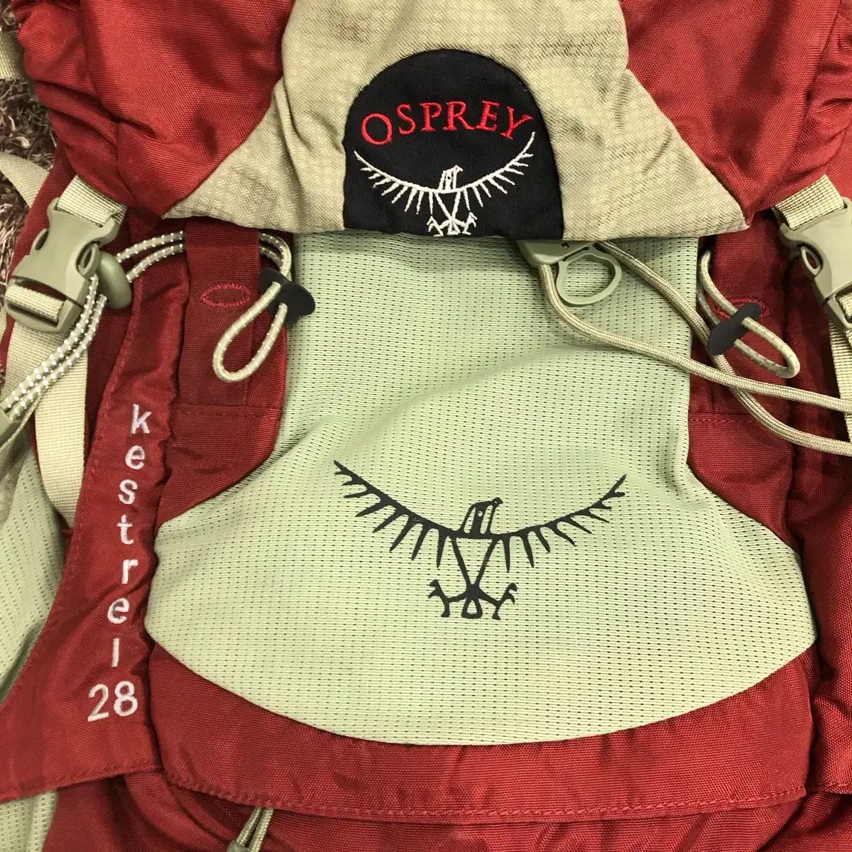 オスプレイ OSPREY ケストレル 28 L 登山 リュックサック バックパック